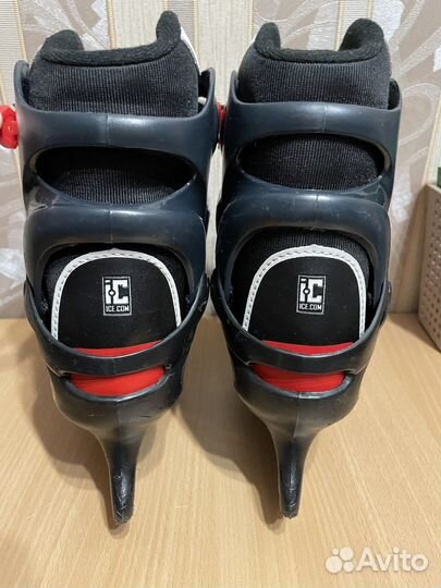 Коньки хоккейные