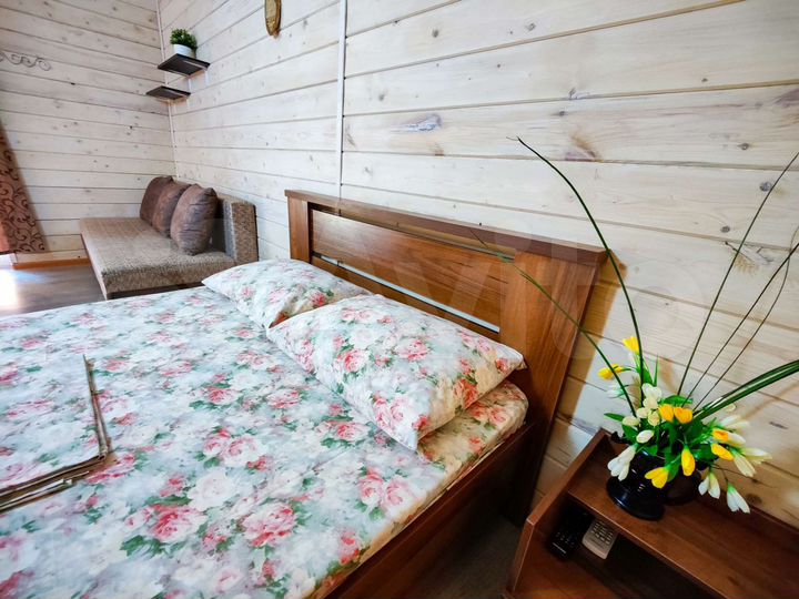 Дом 25 м² на участке 20 сот.