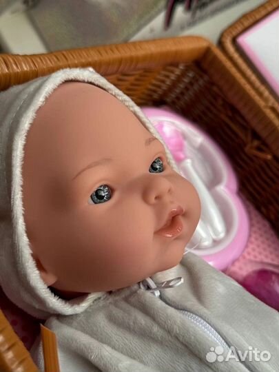 Кукла пупс в чемодане пьет и писает новая