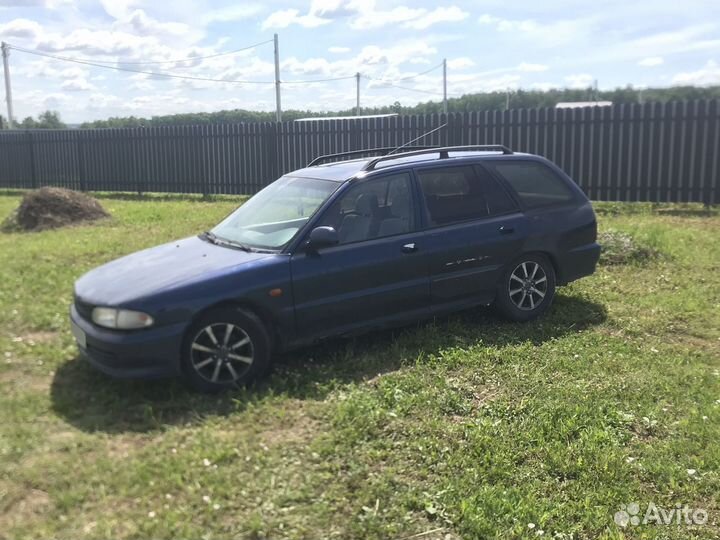 Mitsubishi Lancer 1.6 МТ, 1995, 200 000 км