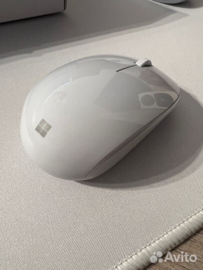 Клавиатура+мышь Microsoft Bluetooth Desktop