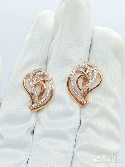 Золотые серьги с камнем