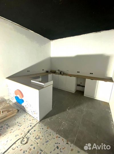 Торговый островок для бутика