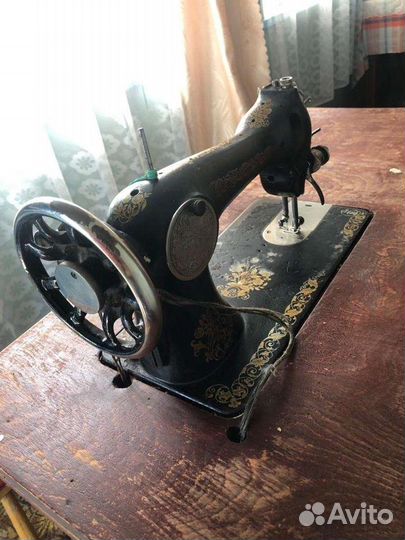 Швейная машина Singer
