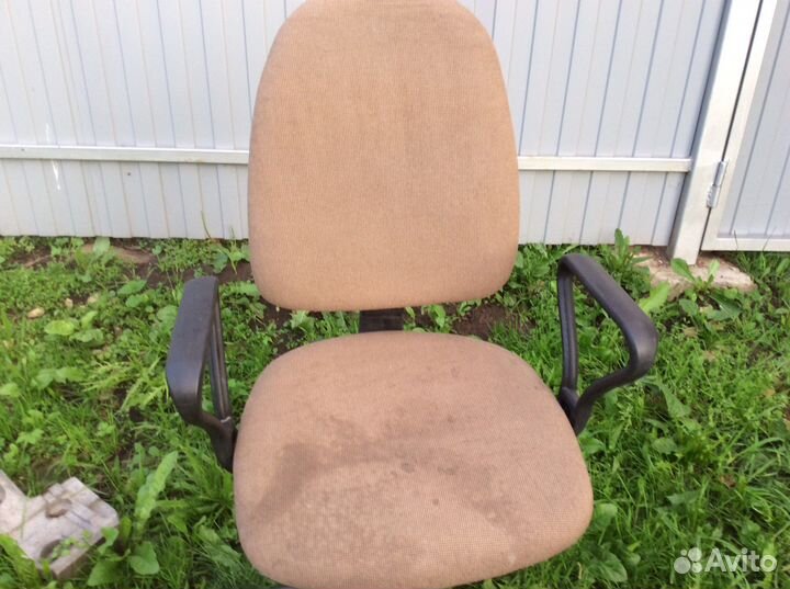 Компьютерное кресло