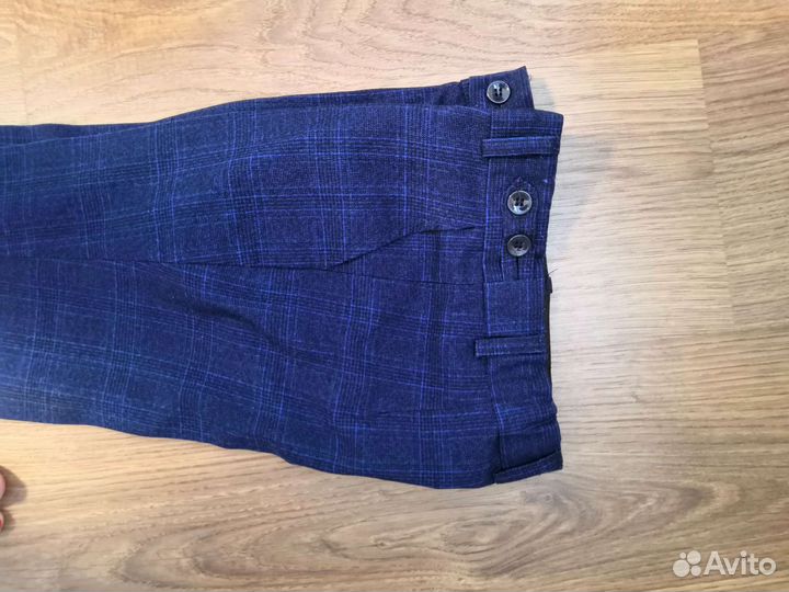 Костюм школьный