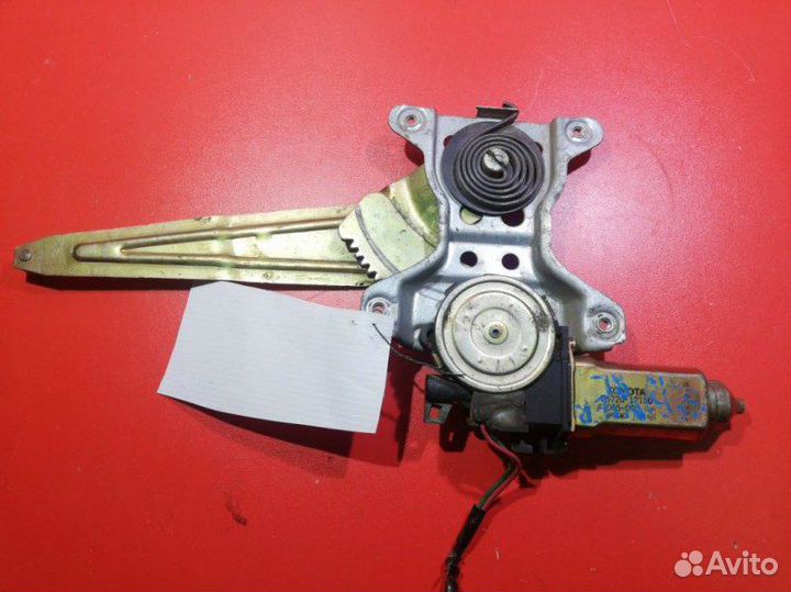 Стеклоподъемник задний левый Toyota Sprinter AE110