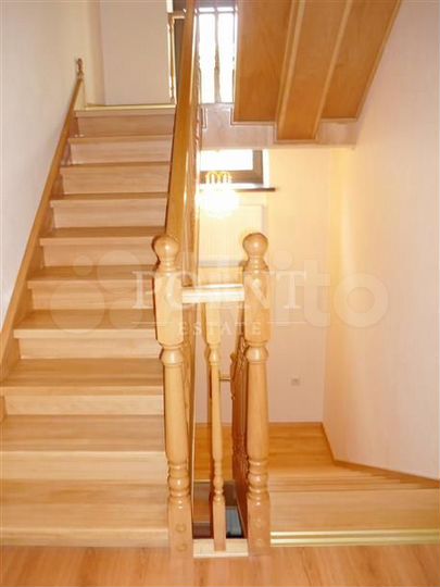 Дом 566 м² на участке 35 сот.