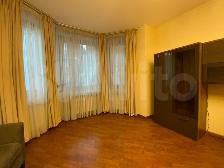 3-к. квартира, 115 м², 3/5 эт.