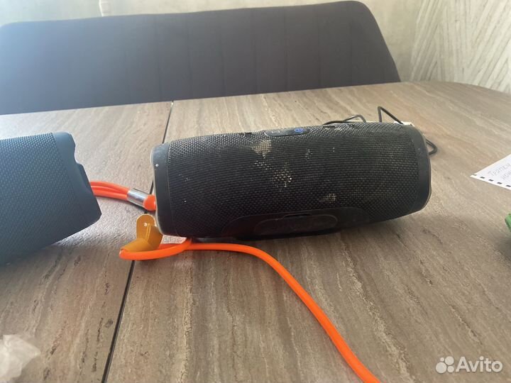 Колонка jbl charge 3 бу