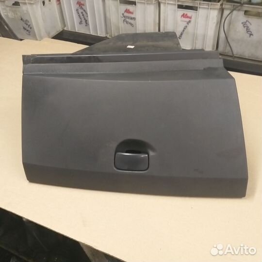 Бардачок рено меган 2