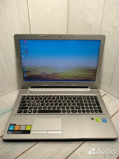 Lenovo 15.6 Дюйма с SSD + GeForce + intel + 8 RAM