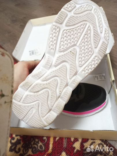 Кроссовки легкие 36р