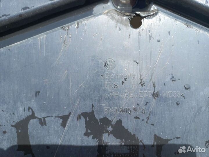 Плита защиты двигателя Tiguan 5N0805915