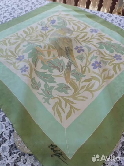 Шёлковый платок Батик Птица