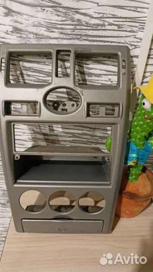 Консоль priora 1