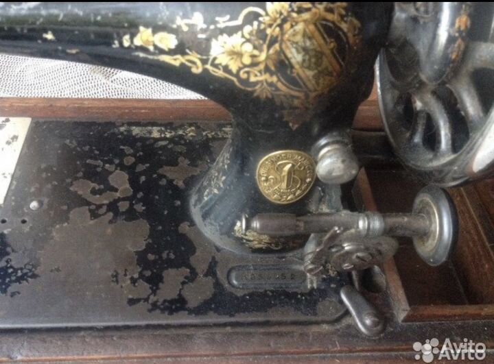 Швейная машина Singer