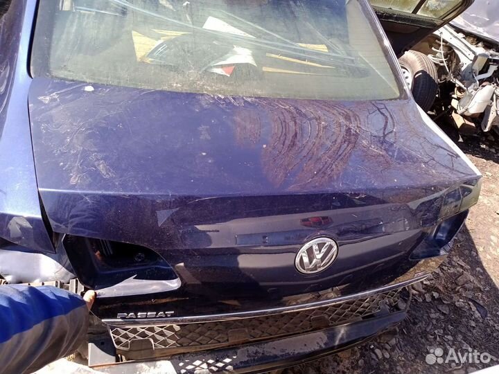 Крышка багажника.Volkswagen Passat B7.Седан