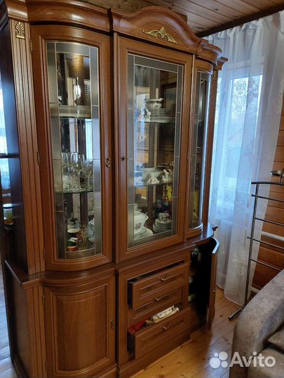 Буфеты и серванты бу