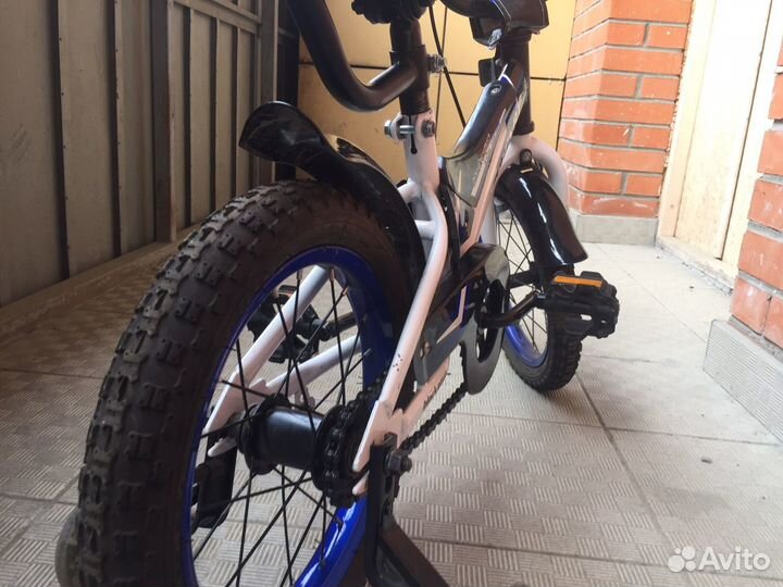 Детский велосипед с родительской ручкой