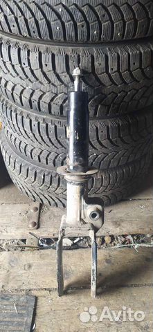 Стойка амортизатора touareg новая