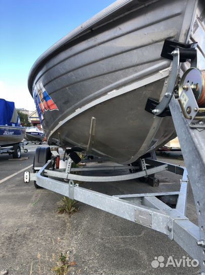 Продам Лодку Салют