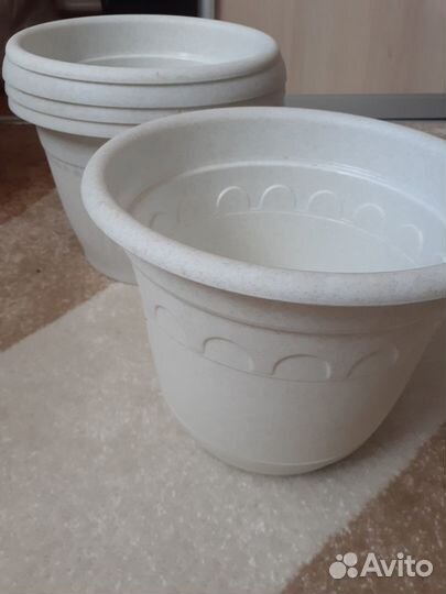 Горшок для цветов белый