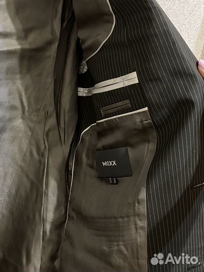 Пиджак с мужского плеча