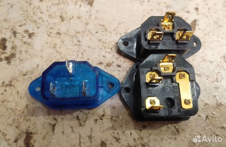 Гнезда питания hyaudio aucharm bulgin cmc kaiser