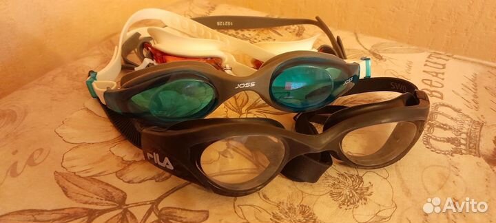 Очки для плавания спортивные