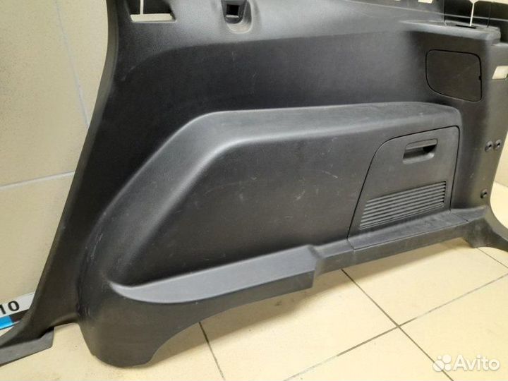 Обшивка/пластик багажника Ford S-MAX