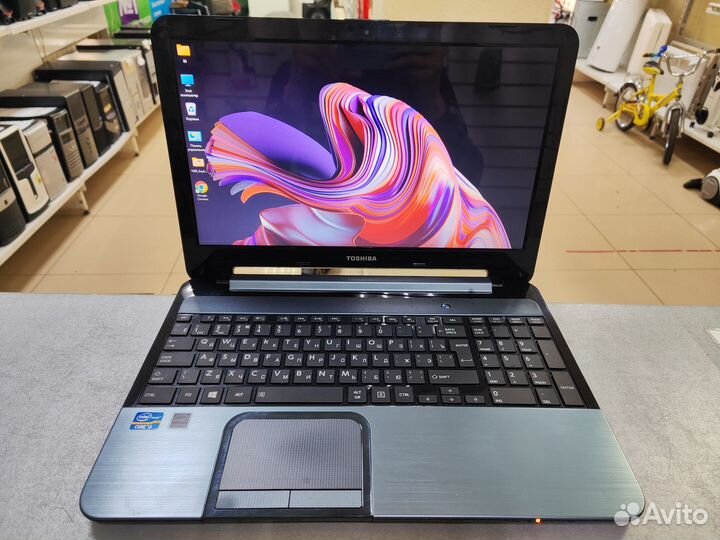Ноутбук Toshiba на intel core для повседневных зад
