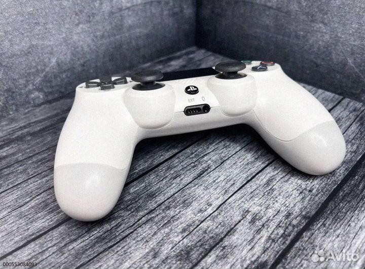 Геймпад DualShock 4