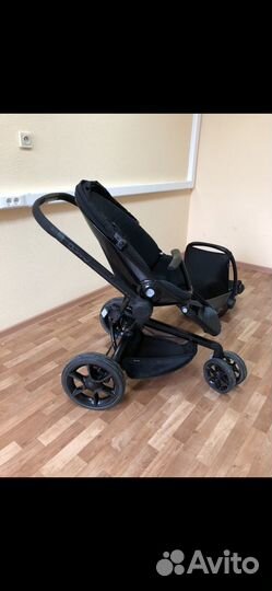 Коляска Quinny moodd + автокресло maxi cosi pebble