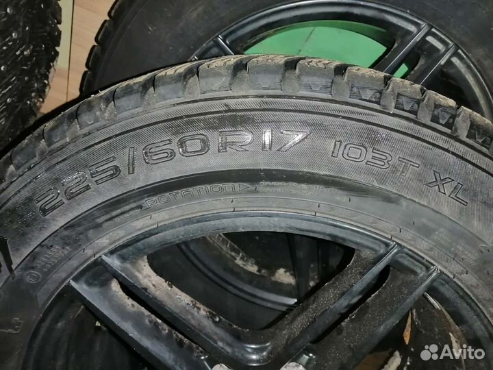 Nokian Tyres Hakkapeliitta 8 SUV 225/60 R17