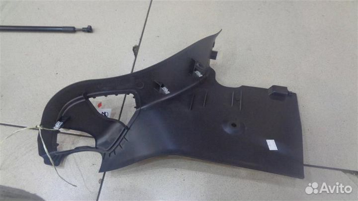 Обшивка багажника левая Ford Focus 3 2011-2018