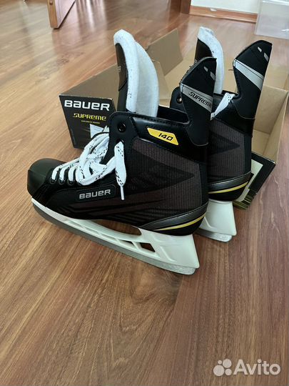 Хоккейные коньки bauer