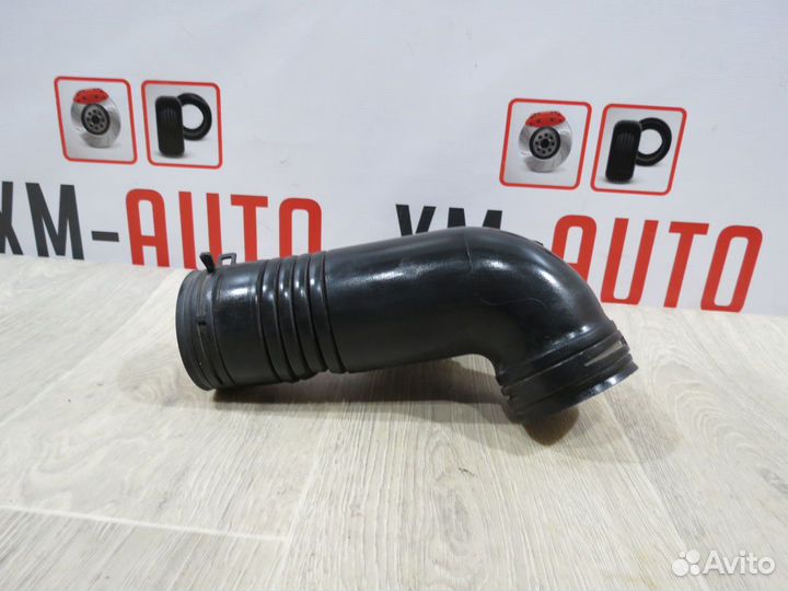 Патрубок воздушного фильтра Skoda Octavia A7