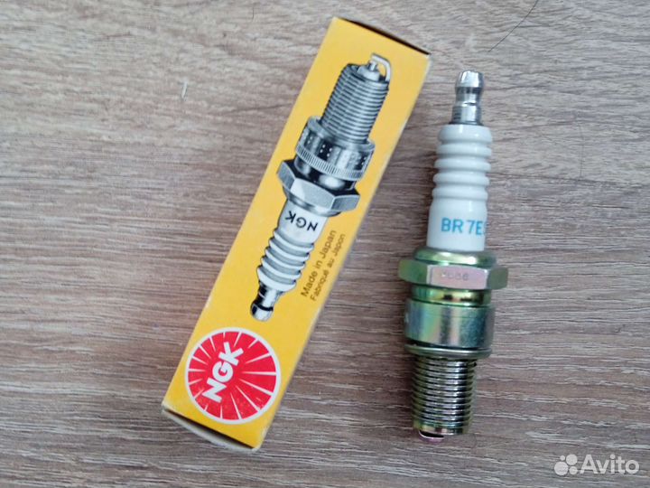 Br7es Свечазажигания