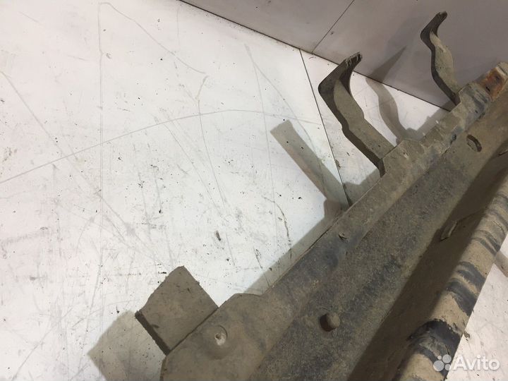 Усилитель заднего бампера