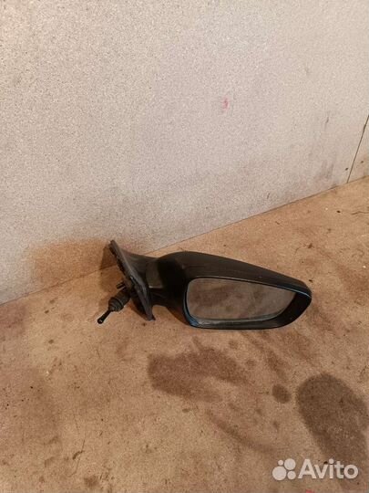 Зеркало правое Hyundai Solaris 1. Механическое