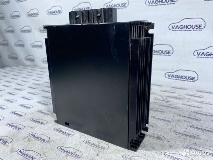 Усилитель акустической системы Volkswagen Passat