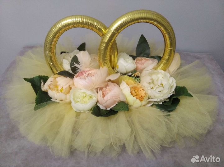 Украшение на автомобиль