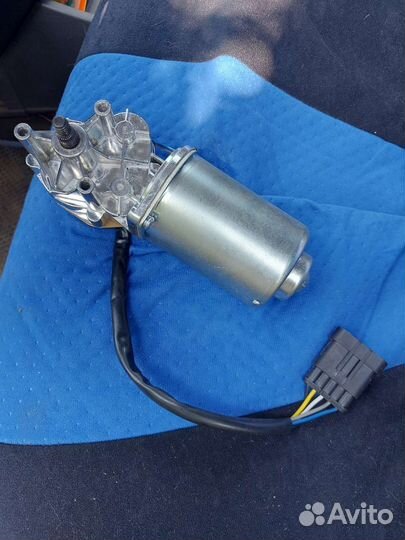 Мотор стеклоочистителя