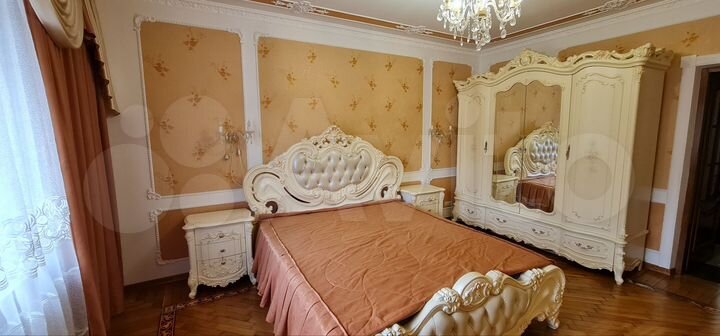 4-к. квартира, 110 м², 1/9 эт.