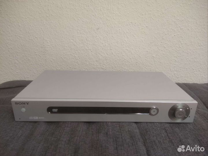 Dvd плеер Sony. Торг уместен