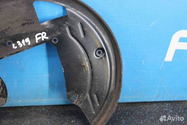 Кожух тормозного диска Land Rover Discovery 3 (Лен