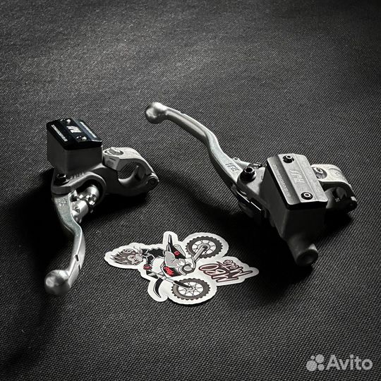 Гидравлическая машинка сцепления/тормоза AJ1