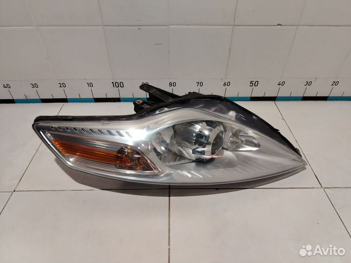 Фара правая Ford Mondeo