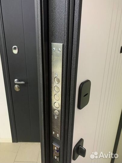 Входная дверь Super Omega Pro *950